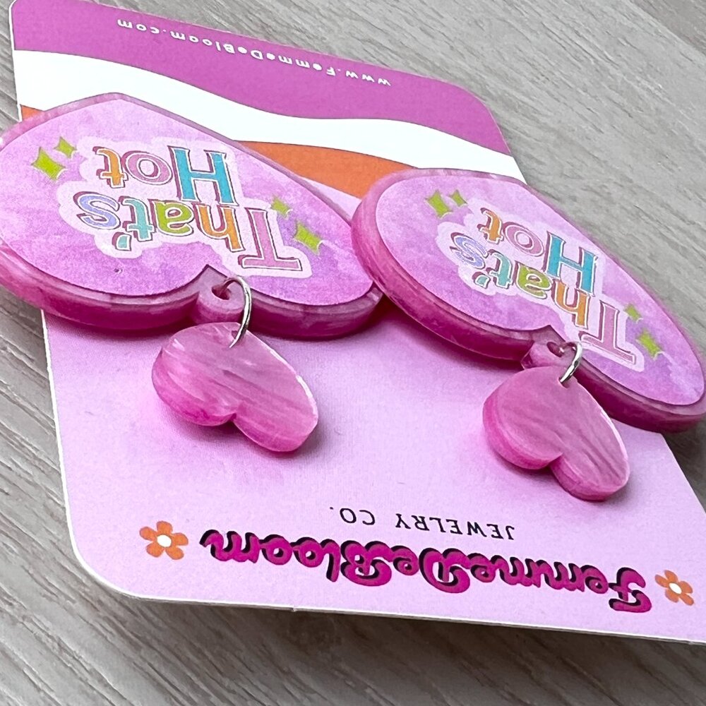 NWT FemmeDeBloom Y2K Paris-Inspired "That's Hot" Pink Heart Drop Earrings - Picture 6 of 9